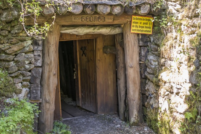 Eingang zur Kupferzeche am Larzenbach © TVB Hüttau