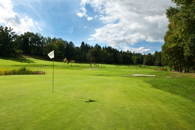 9- & 18 Loch-Golfplätze im Salzburger Land © Shutterstock