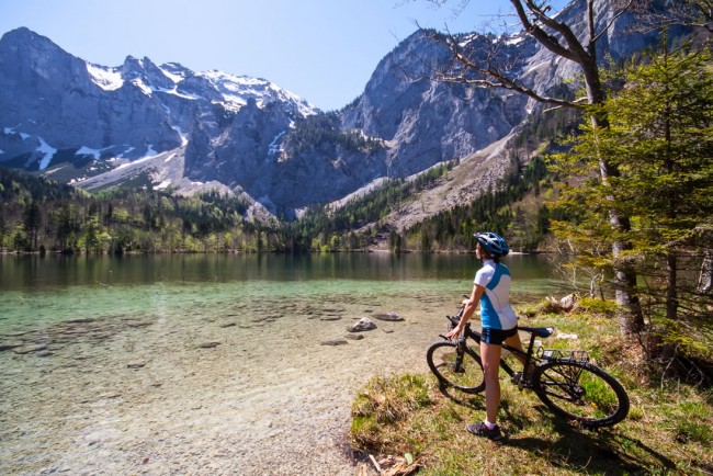 Radfahren und Mountainbiken im Salzburger Land © Shutterstock